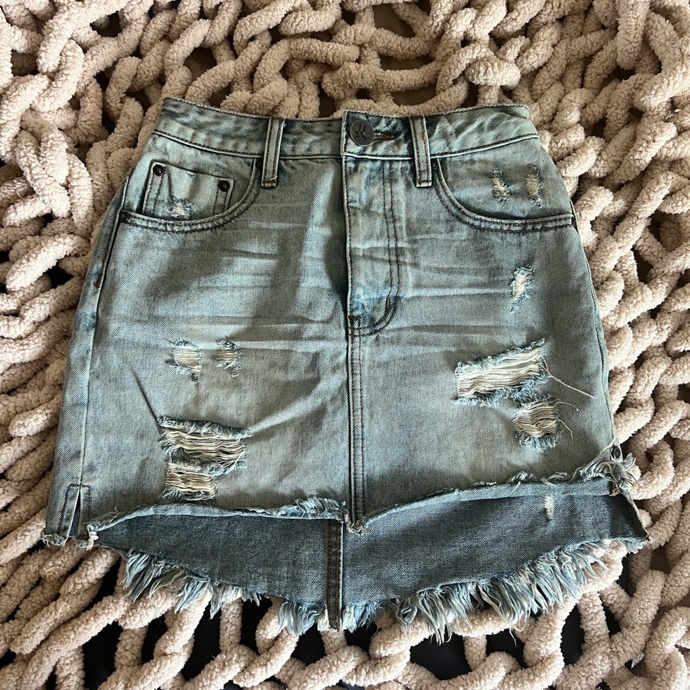 One Teaspoon high low skirt